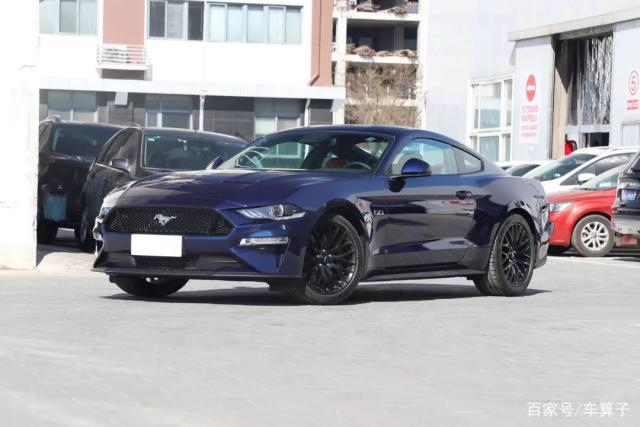 {足球投注}(50万以内的四门轿跑车)