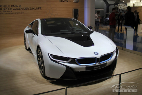 {賭波}(宝马前面i8的i是什么意思呀)