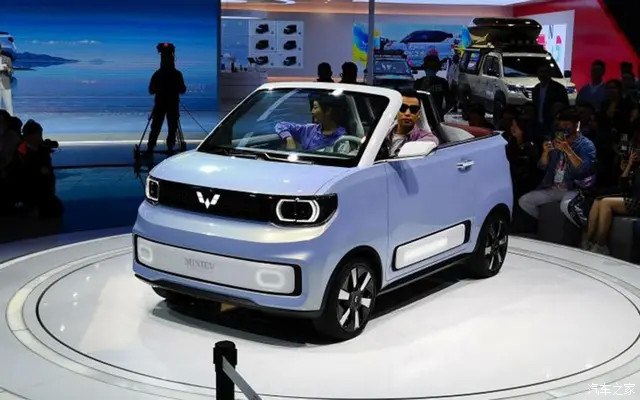 {網上賭場}(五菱新出的敞篷车有哪些)